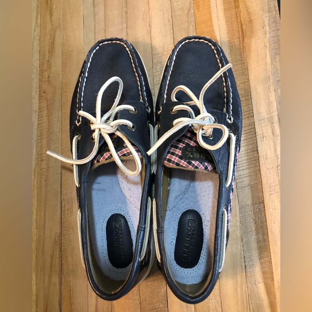 NWOT SPERRY TOP SIDERS